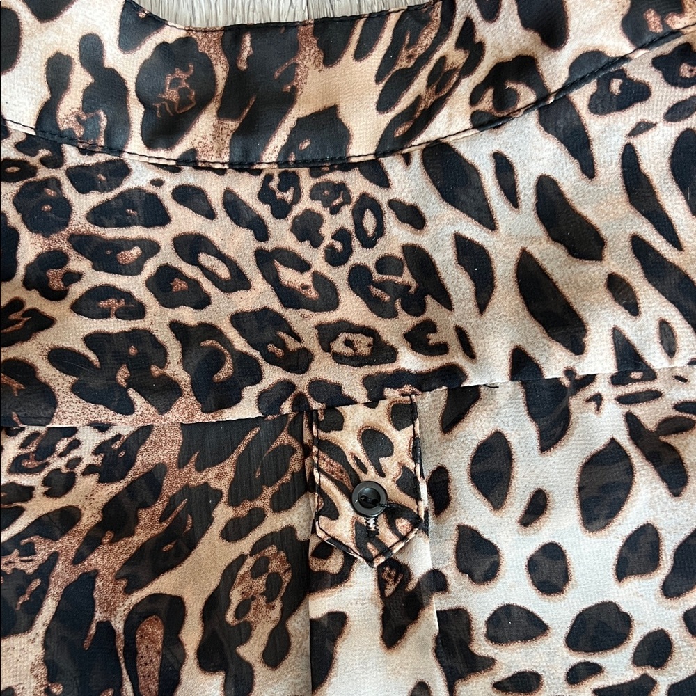 Xtaren Leopard Print Sheer Chiffon Roll Tab Sleeve Tunic Blouse - Picture 8 of 15
